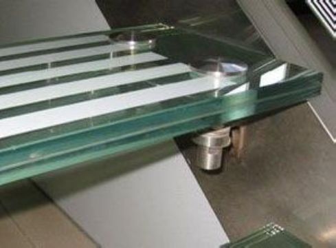 點擊查看詳細信息<br>標題：夾層玻璃 閱讀次數(shù)：2538